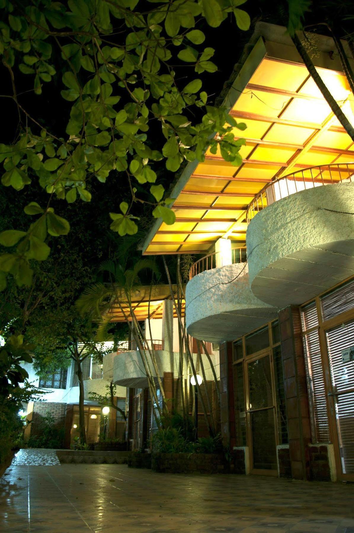 Hotel Restaurante Cesar Managua Eksteriør bilde